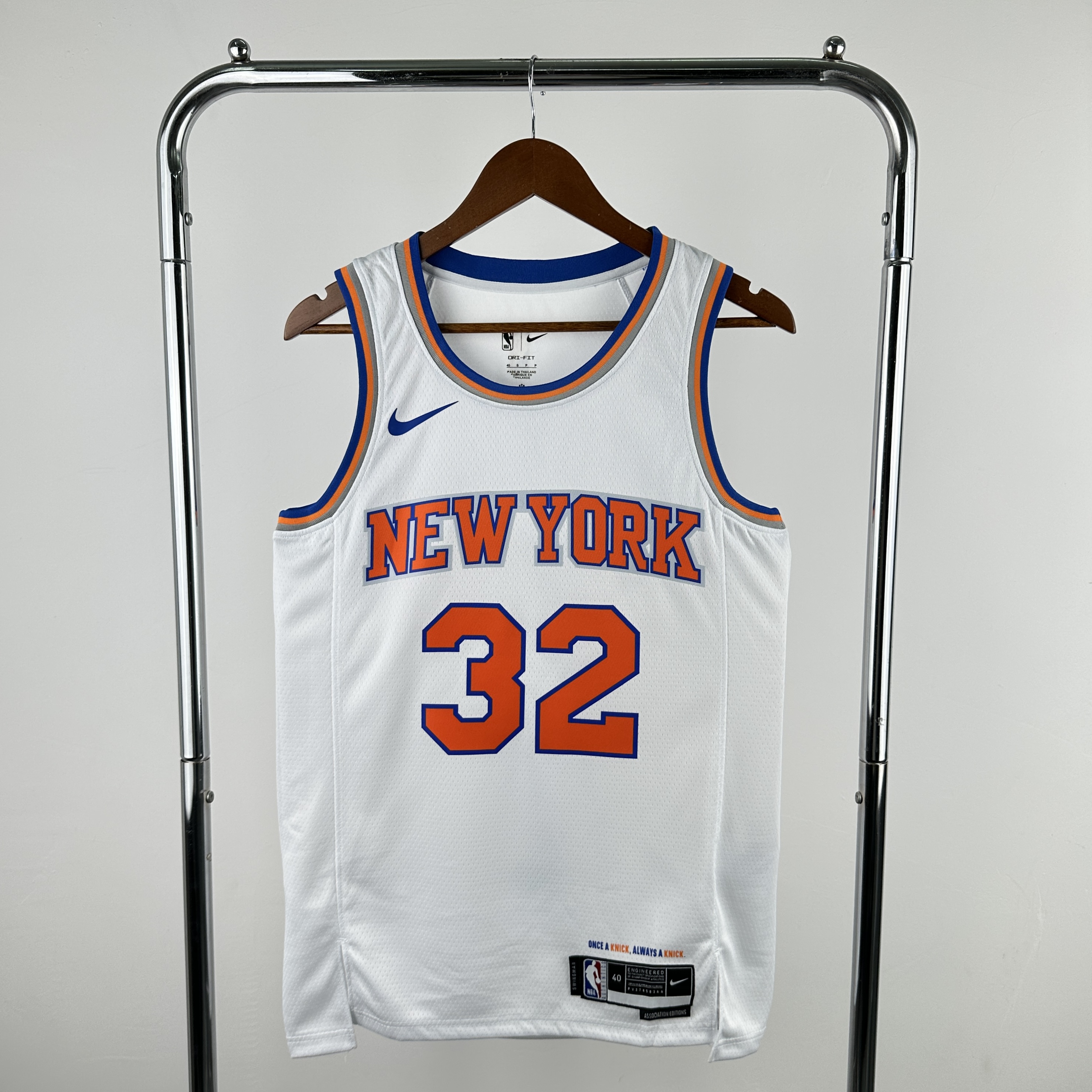 Men New York Knicks 32 Towns White Season Nike 2025 NBA Jersey